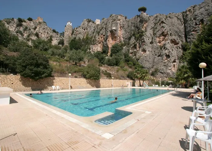 El Unico Apartment With Jacuzzi And Art
