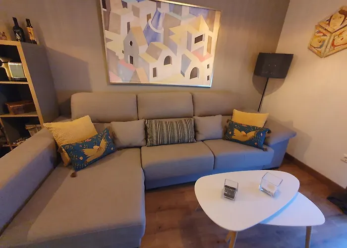 El Unico Apartment With Jacuzzi And Art