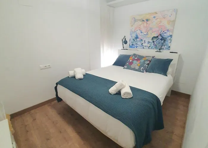 El Unico Apartment With Jacuzzi And Art